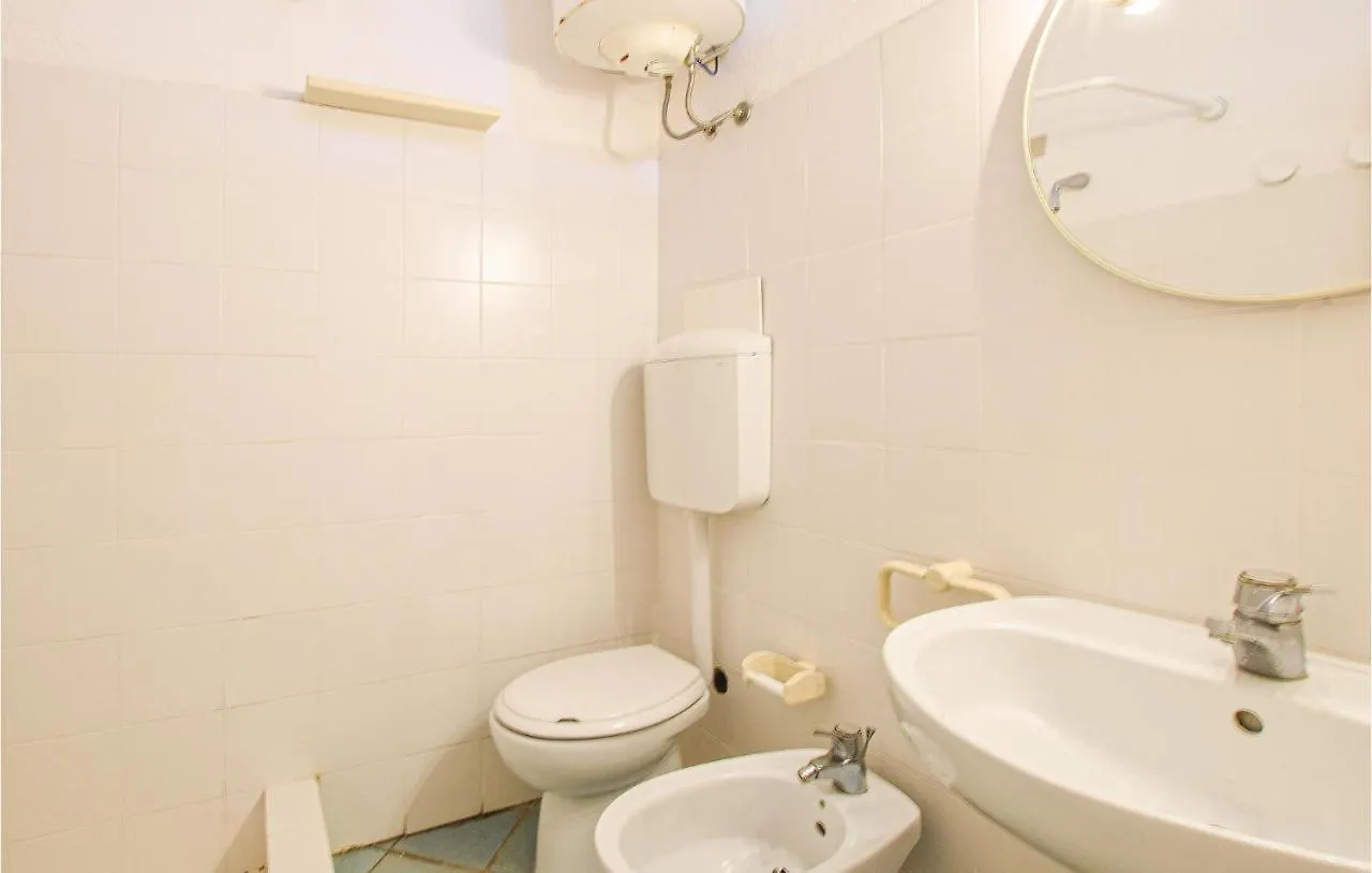 Nice Home In Trinita Dagultu Vignol With Kitchen Li Valcaggi 0*,